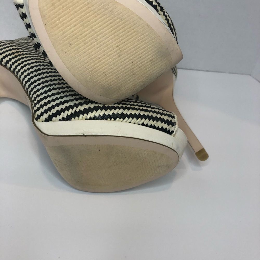 Madison black and white geo design peep toe heels - Picture 10 of 12